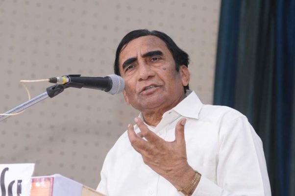 Padmashri Dr Kumarpal Desai Awarded Ahimsa Ratna Award