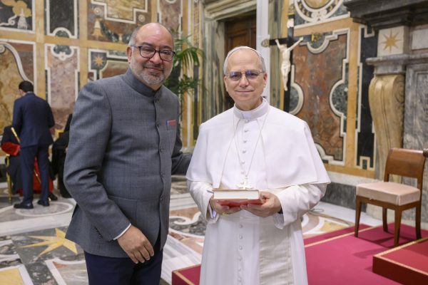 Dr Sanghrajka presented Pope Leo XIV with a copy of the Tattvārthasūtra